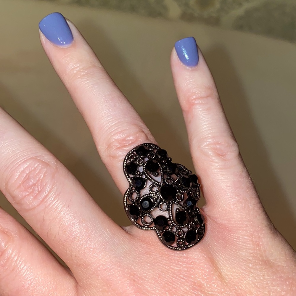 Black Guess Ring